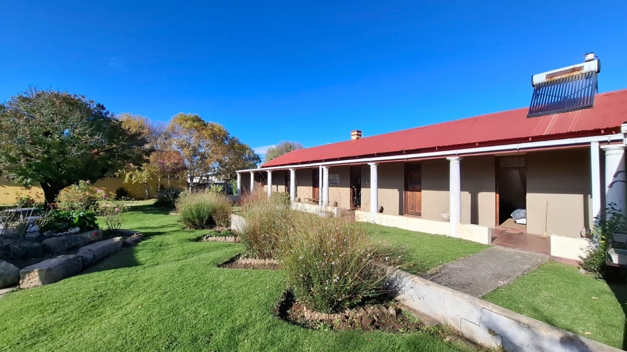 8 Bedroom Property for Sale in Memel Free State